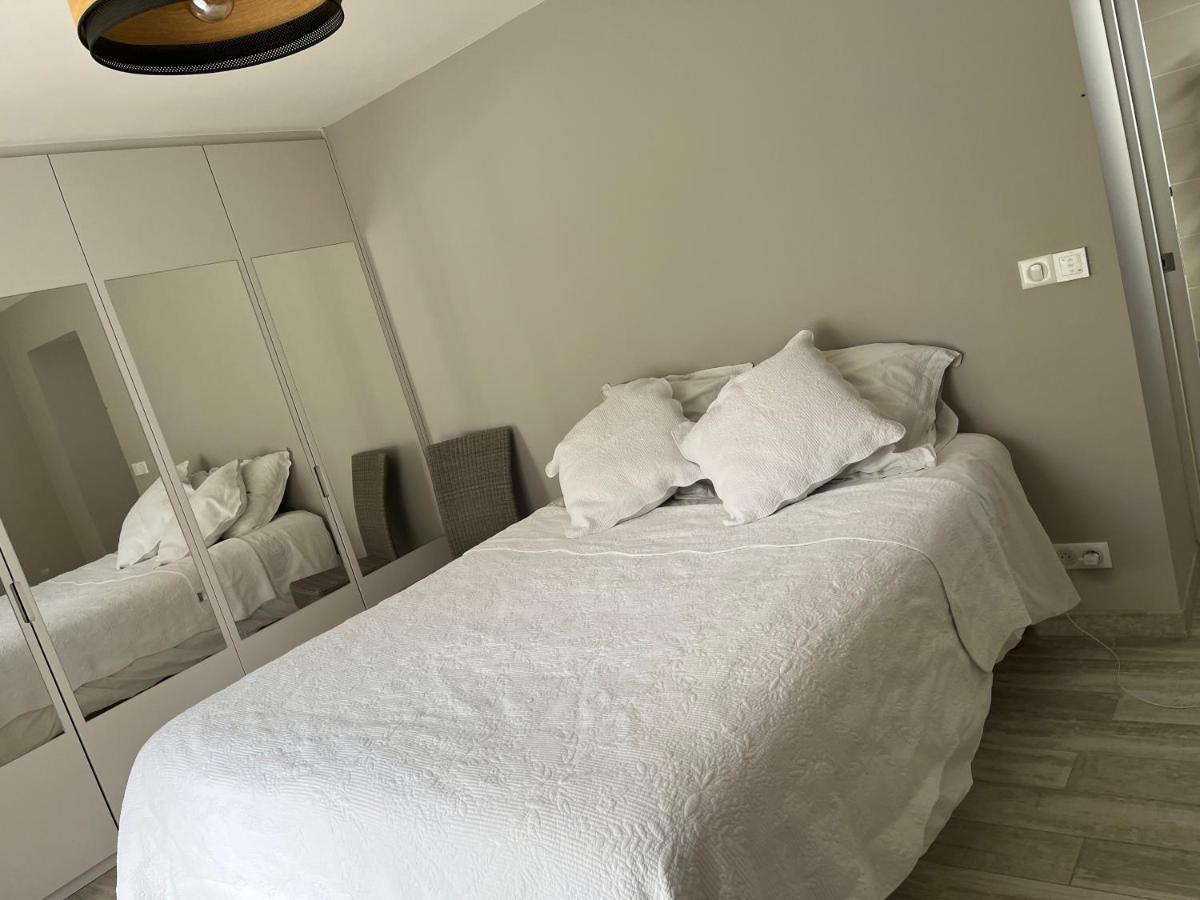 Charme Moderne Bed & Breakfast Le Val-Saint-Germain Exterior foto